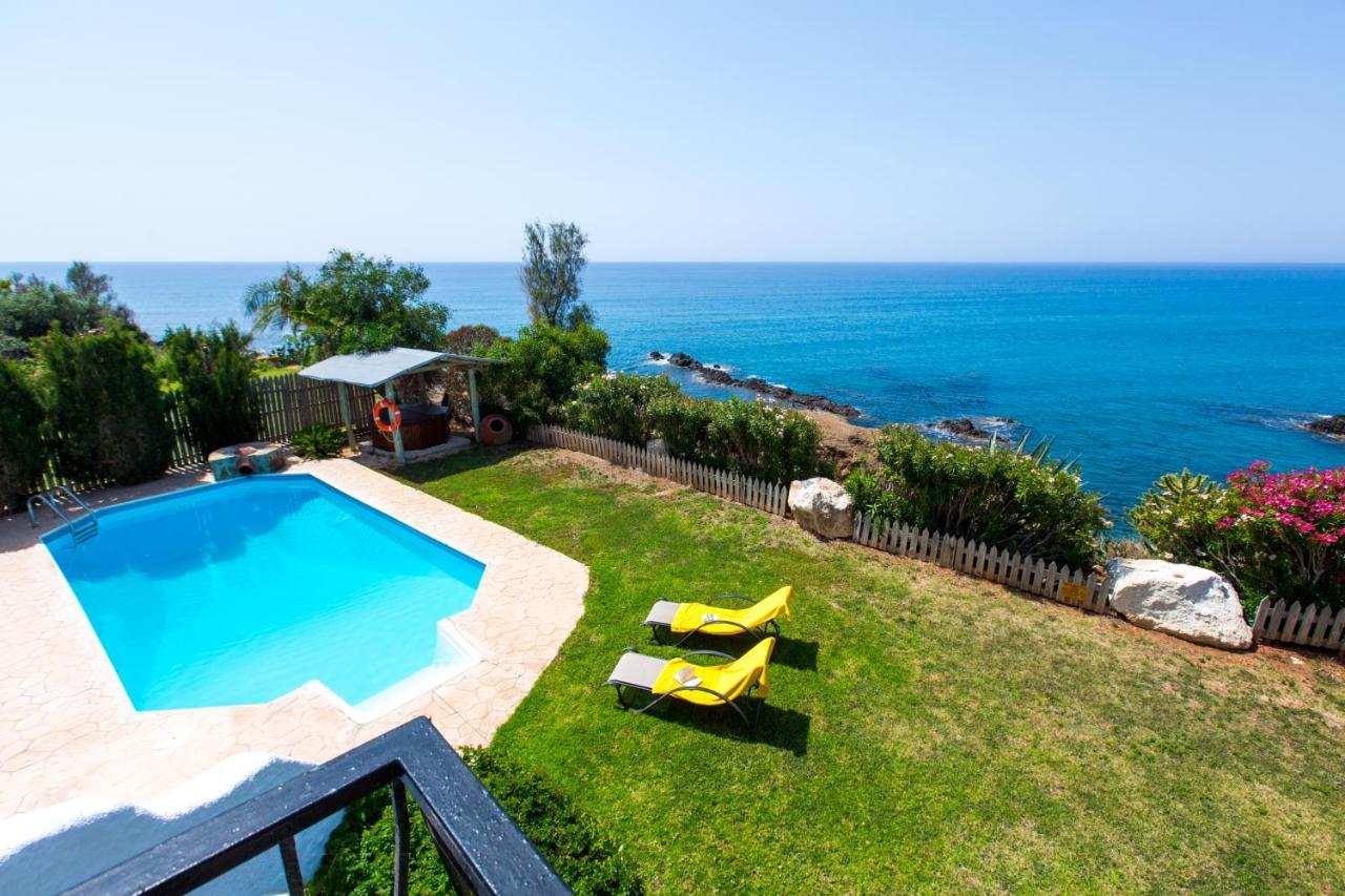 Villa Clarissa & Carmel View Paphos Exterior foto